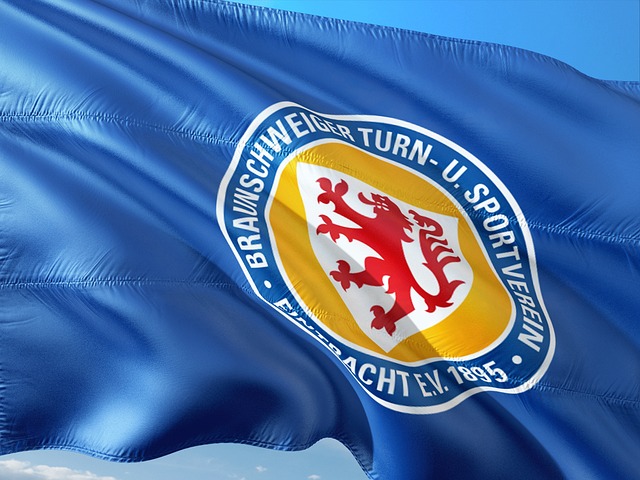 放异彩的核 放异彩的核